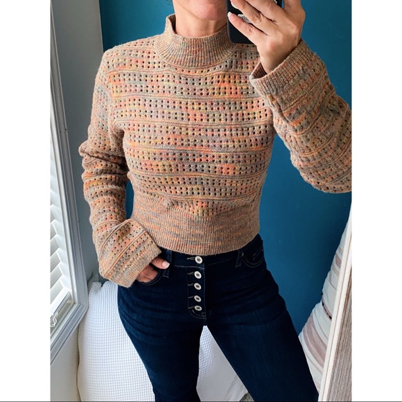 Few Left- CHRISSI• CROPPED KNIT SWEATER - Multicolor - Picture 4 of 13